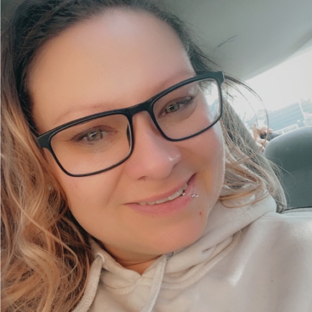 Meet your Posher, Jenn